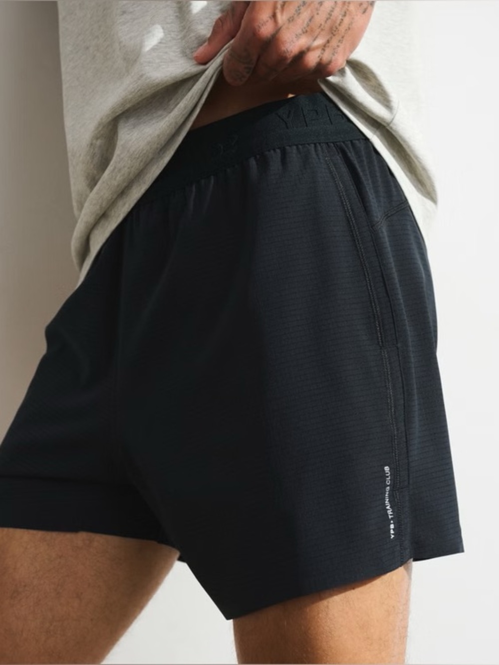 Abercrombie & Fitch YPB motionVENT Lightweight Unlined Training Short Size S